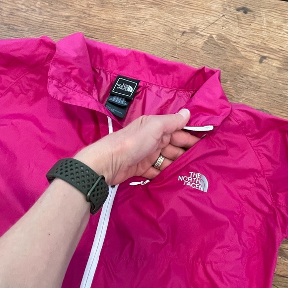 The North Face lightweight shell jacket - Picture 4 of 15